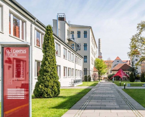 Restaurant-Die-Schule-Location-Hochzeit-Berlin-06 Restaurant Die Schule Location Hochzeit Berlin 06