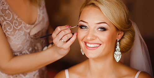 Notfallkoffer Hochzeit - Hochzeitsfrisur und MakeUp Berlin Friseur, Visagist & Make Up