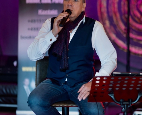 Tom Croèl Redner / Moderator